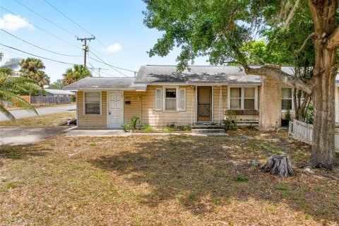 Propiedad comercial en venta en Titusville, Florida, 256.97 m2 № 1719042 - foto 29