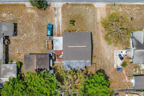 Propiedad comercial en venta en Titusville, Florida, 256.97 m2 № 1719042 - foto 6