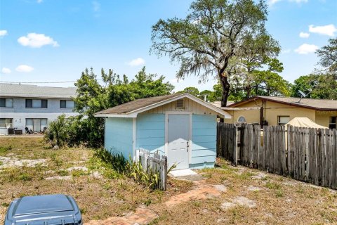 Propiedad comercial en venta en Titusville, Florida, 256.97 m2 № 1719042 - foto 16