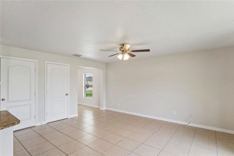 Villa ou maison à vendre à Lakeland, Floride: 4 chambres, 174.66 m2 № 2398672 - photo 4