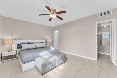 Condominio en venta en Hollywood, Florida, 2 dormitorios, 109.25 m2 № 1982450 - foto 20