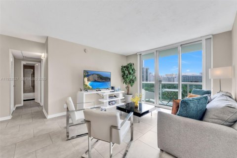 Condominio en venta en Hollywood, Florida, 2 dormitorios, 109.25 m2 № 1982450 - foto 13