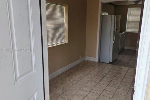 House in Fort Lauderdale, Florida 1 bedroom № 1891360 - photo 7
