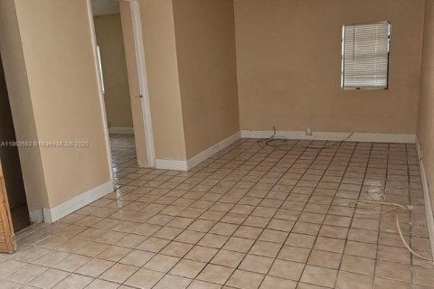House in Fort Lauderdale, Florida 1 bedroom № 1891360 - photo 10