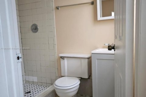 House in Fort Lauderdale, Florida 1 bedroom № 1891360 - photo 12