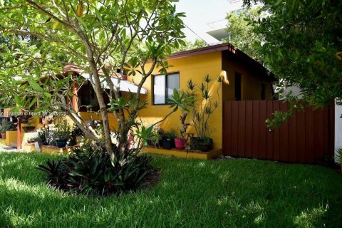 Casa en venta en Miami, Florida, 2 dormitorios, 88.44 m2 № 1985152 - foto 17