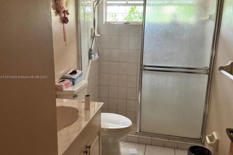 House in Royal Palm Beach, Florida 3 bedrooms, 173.45 sq.m. № 1928767 - photo 9