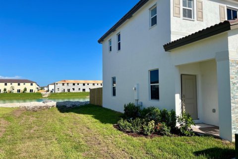 Townhouse in Homestead, Florida 3 bedrooms, 123.37 sq.m. № 2084182 - photo 3