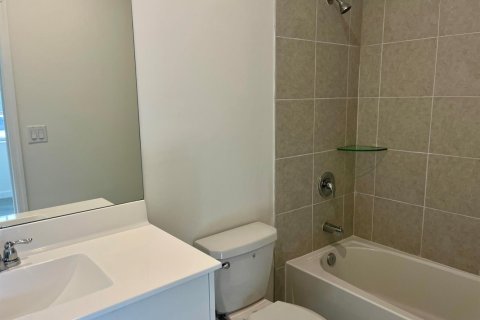 Townhouse in Homestead, Florida 3 bedrooms, 123.37 sq.m. № 2084182 - photo 23