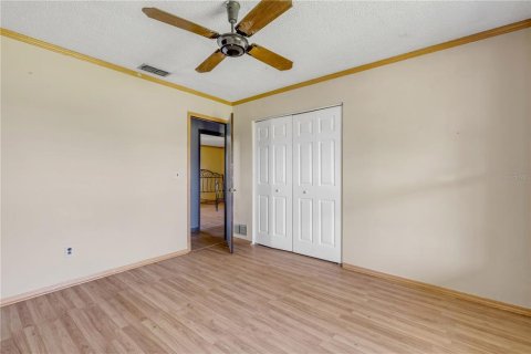 House in Port Orange, Florida 3 bedrooms, 157.47 sq.m. № 2238065 - photo 14