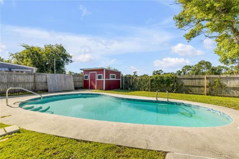 House in Port Orange, Florida 3 bedrooms, 157.47 sq.m. № 2238065 - photo 27