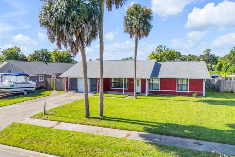 House in Port Orange, Florida 3 bedrooms, 157.47 sq.m. № 2238065