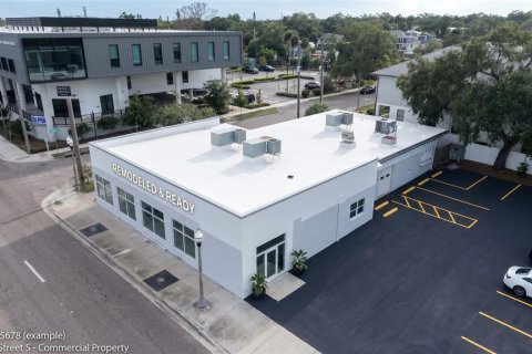 Immobilier commercial à Saint Petersburg, Floride 392.05 m2 № 2405297