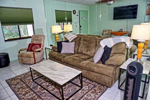 Condo in Lutz, Florida, 1 bedroom  № 2143343 - photo 3