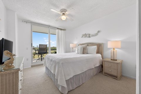 Condo in St. Lucie, Florida, 2 bedrooms  № 2192180 - photo 13