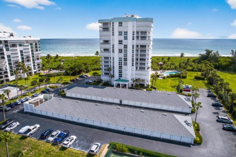 Condo in St. Lucie, Florida, 2 bedrooms  № 2192180 - photo 19