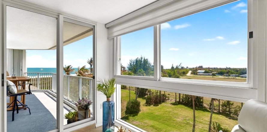Condo in St. Lucie, Florida, 2 bedrooms  № 2192180