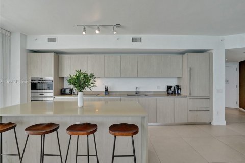 Condominio en alquiler en Hollywood, Florida, 3 dormitorios, 164.53 m2 № 2060114 - foto 30