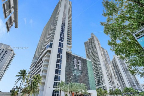 Condominio en alquiler en Hollywood, Florida, 3 dormitorios, 164.53 m2 № 2060114 - foto 7