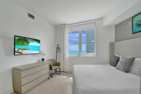 Condominio en alquiler en Hollywood, Florida, 3 dormitorios, 164.53 m2 № 2060114 - foto 27