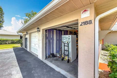 Condo in Saint Petersburg, Florida, 2 bedrooms  № 1688197 - photo 27