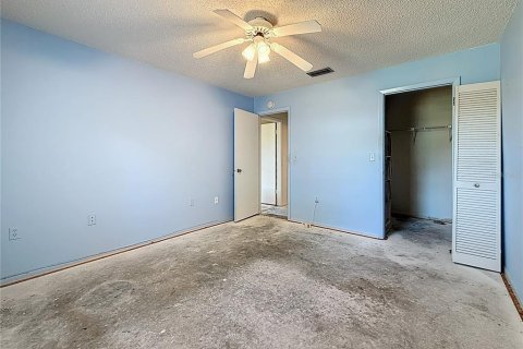 Condo in Saint Petersburg, Florida, 2 bedrooms  № 1688197 - photo 15
