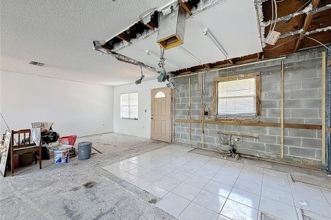 Condo in Saint Petersburg, Florida, 2 bedrooms  № 1688197 - photo 10