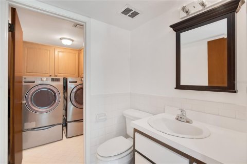Casa en venta en Orlando, Florida, 4 dormitorios, 205.87 m2 № 1915765 - foto 26