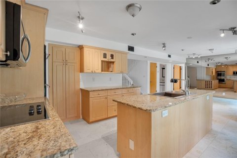 Casa en venta en Orlando, Florida, 4 dormitorios, 205.87 m2 № 1915765 - foto 14