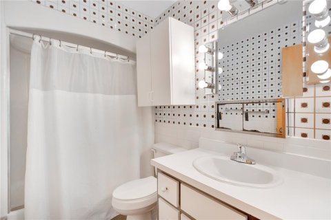Casa en venta en Orlando, Florida, 4 dormitorios, 205.87 m2 № 1915765 - foto 23