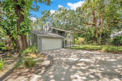 Casa en venta en Orlando, Florida, 4 dormitorios, 205.87 m2 № 1915765 - foto 2