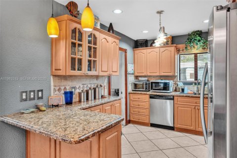 Купить виллу или дом в Хомстед, Флорида 3 спальни, 120.03м2, № 2025734 - фото 12