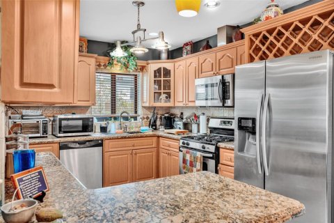 Купить виллу или дом в Хомстед, Флорида 3 спальни, 120.03м2, № 2025734 - фото 14