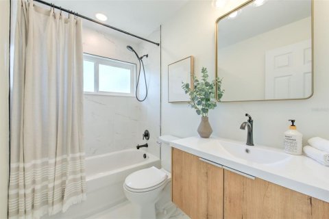 Casa en venta en Belleair Beach, Florida, 3 dormitorios, 148.74 m2 № 1673430 - foto 20