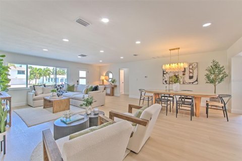 Casa en venta en Belleair Beach, Florida, 3 dormitorios, 148.74 m2 № 1673430 - foto 7