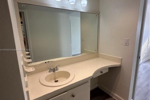 Copropriété à vendre à Miami, Floride: 1 chambre, 62.34 m2 № 1973427 - photo 12