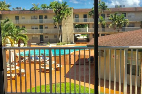 Copropriété à vendre à Miami, Floride: 1 chambre, 62.34 m2 № 1973427 - photo 15