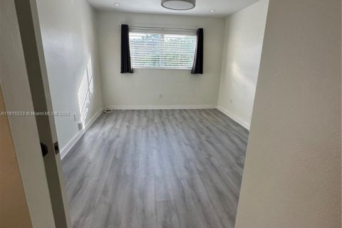 Copropriété à vendre à Miami, Floride: 1 chambre, 62.34 m2 № 1973427 - photo 11
