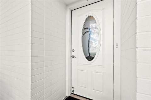 Condominio en alquiler en Saint Petersburg, Florida, 2 dormitorios, 111.48 m2 № 1900650 - foto 2