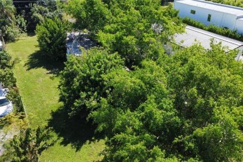 Land in Naples, Florida № 1909403 - photo 3