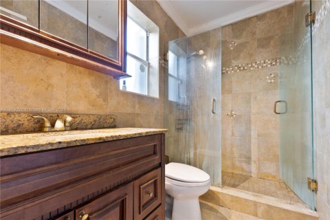 House in Hollywood, Florida 3 bedrooms, 151.34 sq.m. № 1927798 - photo 20