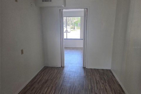 Снять в аренду коммерческую недвижимость в Киссимми, Флорида 188.59м2, № 2098939 - фото 8