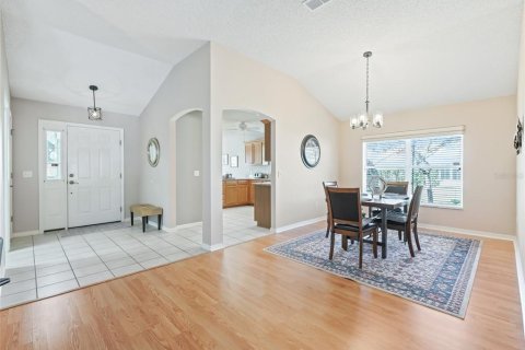 Снять в аренду виллу или дом в Леди-Лейк, Флорида 3 спальни, 180.51м2, № 1832212 - фото 3