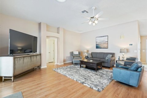 Снять в аренду виллу или дом в Леди-Лейк, Флорида 3 спальни, 180.51м2, № 1832212 - фото 9