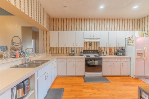 Купить виллу или дом в Лейк-Уэльс, Флорида 4 комнаты, 193.98м2, № 2141981 - фото 21