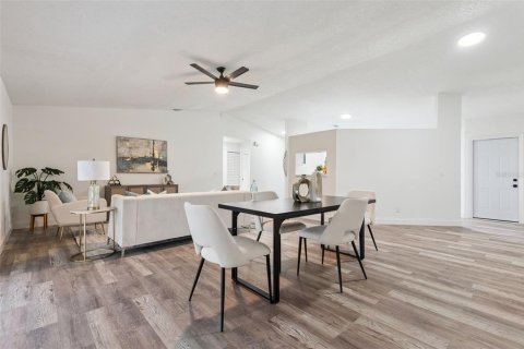 Casa en venta en Palm Bay, Florida, 3 dormitorios, 147.16 m2 № 2381063 - foto 8
