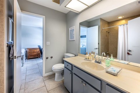 Condo in Bradenton, Florida, 2 bedrooms  № 1844889 - photo 19