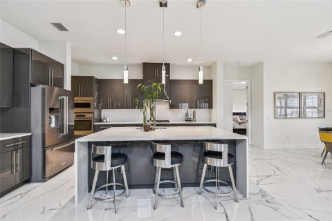 House in Land O' Lakes, Florida 6 bedrooms, 415.83 sq.m. № 1898740 - photo 17