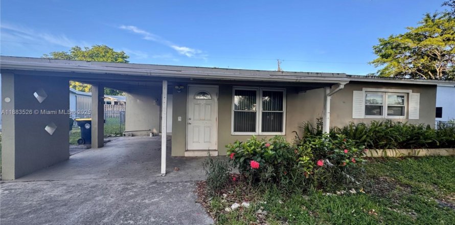 Casa en Dania Beach, Florida 2 dormitorios, 101.36 m2 № 1929727