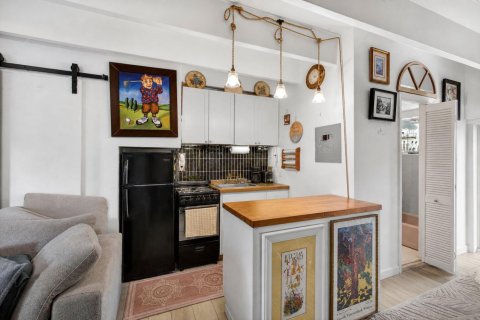 Condo in Palm Beach, Florida, 3 rooms  № 2153622 - photo 5